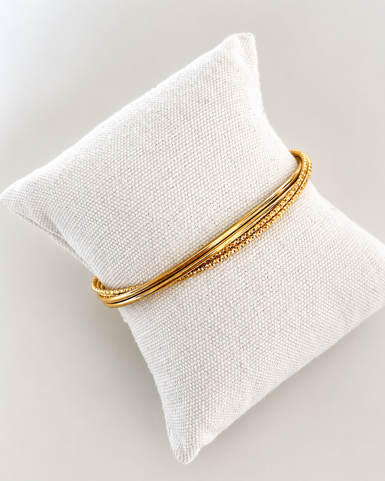 Elle Bangle